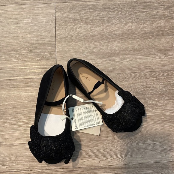 Zara Other - *NEW* Zara kids Mary Jane sparkling bow flats
